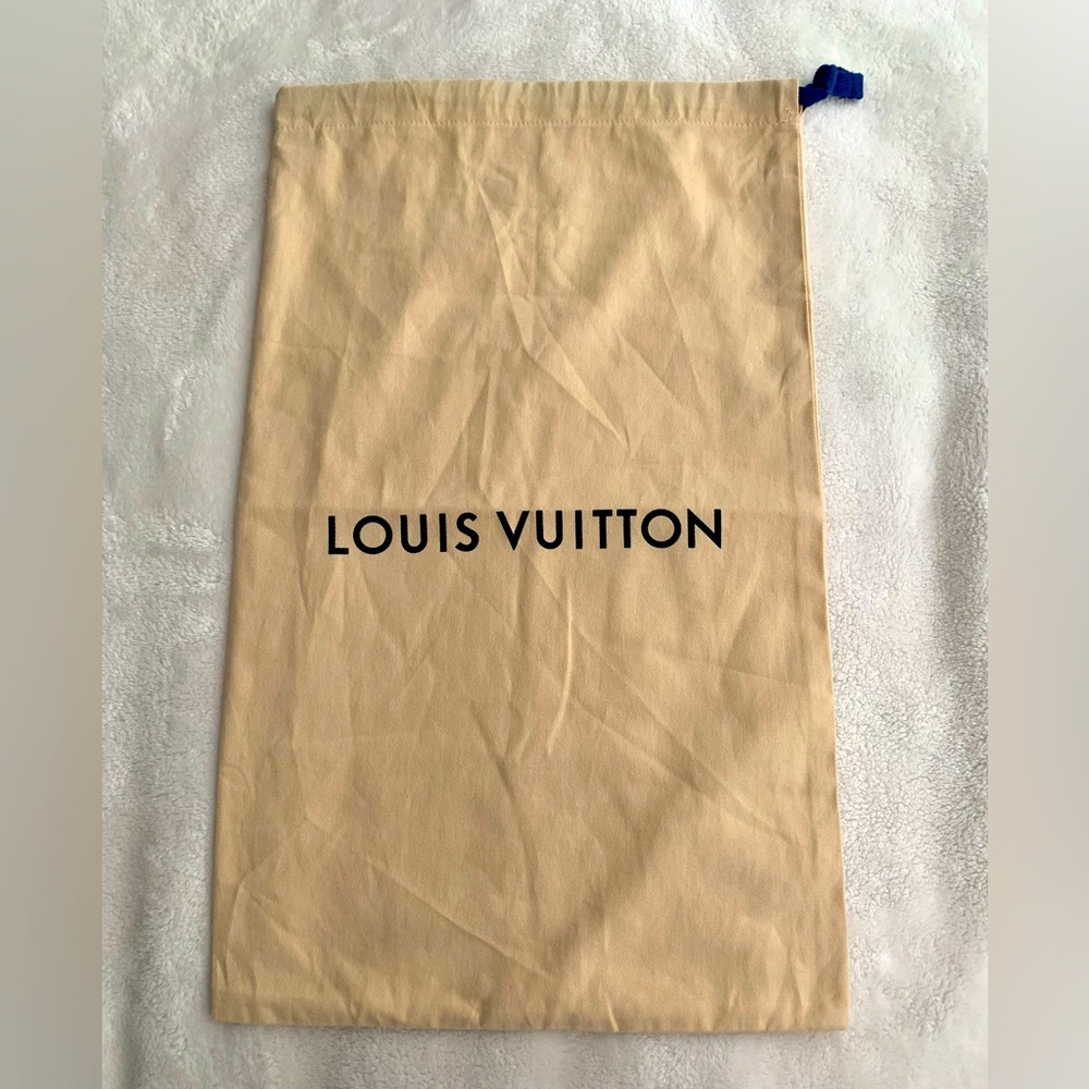 LOUIS VUITTON DUST BAG 19” x 12”